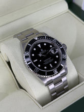 Carica l&#39;immagine nel visualizzatore di Gallery, Rolex Submariner Date 16610 year 2007 full set
