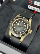 Carica l'immagine nel visualizzatore di Gallery, Tudor Black Bay Bronze 79250BA year 2021 Full set
