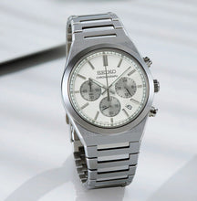 Carica l&#39;immagine nel visualizzatore di Gallery, Seiko Conceptual 40mm SSB451P1
