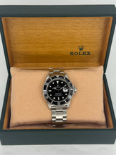 Carica l'immagine nel visualizzatore di Gallery, Rolex Submariner Date 16610 year 1991
