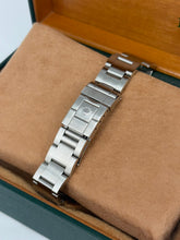 Carica l'immagine nel visualizzatore di Gallery, Rolex Explorer II 16570 year 1999 full set
