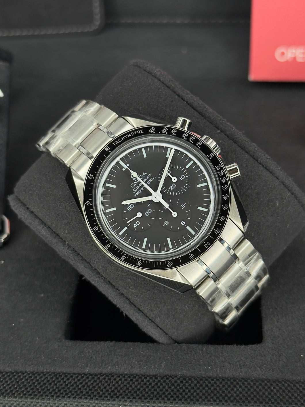 Omega Speedmaster Professional Moonwatch 31130423001005 year 2020 full set LIKE NEW