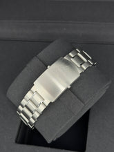 Carica l&#39;immagine nel visualizzatore di Gallery, Omega Speedmaster Professional Moonwatch zaffiro ref. 31130423001006 year 2021 full set
