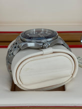 Carica l&#39;immagine nel visualizzatore di Gallery, Omega Seamaster diver 300M ref. 21230412003001 year 2024 full set
