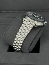 Carica l&#39;immagine nel visualizzatore di Gallery, Omega Speedmaster professional moonwatch  LIKE NEW ref. 31030425001001 year 2024 full set

