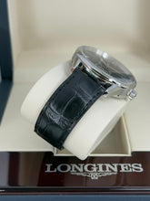 Carica l'immagine nel visualizzatore di Gallery, Longines Flagship Heritage
Moonphase L48154022 year 2025 full set LIKE NEW
