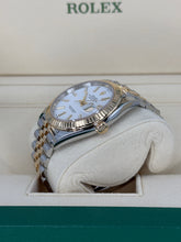 Carica l&#39;immagine nel visualizzatore di Gallery, Rolex Datejust 41mm ref. 126333 year 2022 full set
