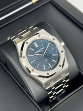 Carica l&#39;immagine nel visualizzatore di Gallery, Audemars Piguet Royal Oak Jumbo 15202 year 2021 FULL SET
