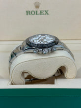 Carica l'immagine nel visualizzatore di Gallery, Rolex Daytona Panda 116500LN year 2016 full set
