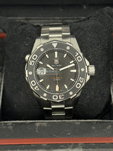 Carica l'immagine nel visualizzatore di Gallery, Tag Heuer Acquaracer calibre 5 500M ref. WAJ2110 year 2012 full set
