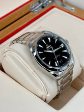 Carica l&#39;immagine nel visualizzatore di Gallery, Omega Seamaster Aqua Terra ref. 220.10.41.21.01.001 year 2022 Full set
