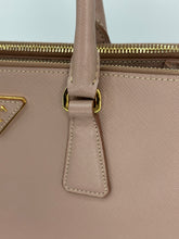 Carica l&#39;immagine nel visualizzatore di Gallery, Borsa Prada Galleria 30 medium in Saffiano BN1801 full set year 2008
