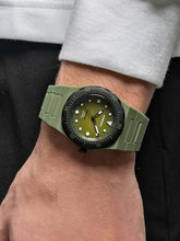 Carica l'immagine nel visualizzatore di Gallery, D1 Milano Lagoon Diver Polycarbon D1-PDBJ04
