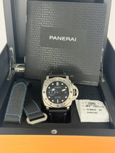 Carica l'immagine nel visualizzatore di Gallery, Panerai Luminor Submersible Titanium PAM01305 year 2019 full set

