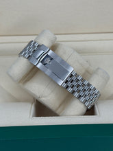 Carica l&#39;immagine nel visualizzatore di Gallery, Rolex Datejust 41 Wimbledon ref. 126334 year 2021 full set
