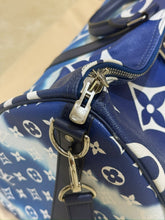 Carica l'immagine nel visualizzatore di Gallery, Louis Vuitton Keepall Bandoulière 50 LV Escale ref. M45117 summer 2020 collection

