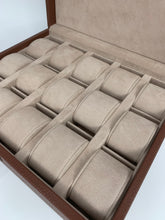 Carica l&#39;immagine nel visualizzatore di Gallery, Box luxury porta orologi Biondo 15 posti marrone
