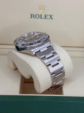 Carica l'immagine nel visualizzatore di Gallery, Rolex Explorer II 226570 year 2025 full set LIKE NEW
