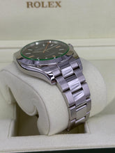 Carica l'immagine nel visualizzatore di Gallery, Rolex Milgauss 116400V year 2008 full set

