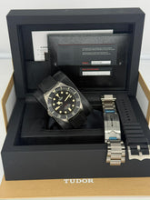Carica l'immagine nel visualizzatore di Gallery, Tudor Pelagos LHD Titanium 25610TNL year 2021 full set
