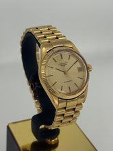 Carica l&#39;immagine nel visualizzatore di Gallery, Longines automatico con datario in oro giallo 18 KT 33mm
