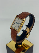 Carica l'immagine nel visualizzatore di Gallery, Cartier Tank must date referenza 2413
