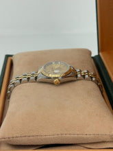 Carica l'immagine nel visualizzatore di Gallery, Rolex Lady-Datejust 26mm ref. 69173 year 1995
