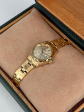 Carica l'immagine nel visualizzatore di Gallery, Rolex Lady-Datejust 26mm 18K yellow gold ref. 6916 year 1977
