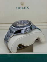 Carica l'immagine nel visualizzatore di Gallery, Rolex Sea-Dweller Deepsea D-Blue 136660 year 2025 full set LIKE NEW
