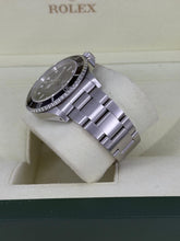 Carica l'immagine nel visualizzatore di Gallery, Rolex Submariner No Date 14060M year 2012 full set
