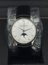 Carica l'immagine nel visualizzatore di Gallery, Jaeger-LeCoultre Master Ultra Thin Moon Q1368420 year 2017 full set

