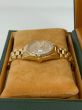 Carica l&#39;immagine nel visualizzatore di Gallery, Rolex Day-Date “president” 36mm ref. 18238 year 1992
