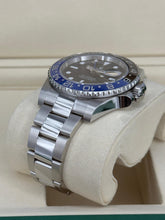 Carica l&#39;immagine nel visualizzatore di Gallery, Rolex GMT-Master II Batman 126710BLNR year 2025 full set LIKE NEW
