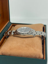 Carica l'immagine nel visualizzatore di Gallery, Rolex Explorer II 16570 year 1999 full set
