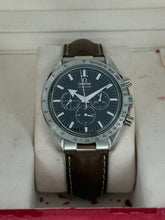 Carica l'immagine nel visualizzatore di Gallery, Omega Speedmaster Broad Arrow 1957 ref. 2110425001001 year 2010 full set
