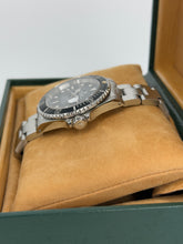 Carica l&#39;immagine nel visualizzatore di Gallery, Rolex Submariner Date 16610 year 1995 full set
