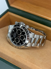 Carica l'immagine nel visualizzatore di Gallery, Rolex Daytona 116520 year 2004 full set
