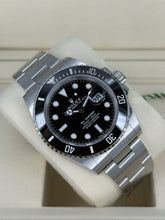Carica l'immagine nel visualizzatore di Gallery, Rolex Submariner Date 126610LN year 2026 full set LIKE NEW
