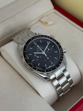 Carica l&#39;immagine nel visualizzatore di Gallery, Omega Speedmaster ref. 35705000 year 2006 full set

