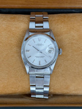 Carica l&#39;immagine nel visualizzatore di Gallery, Rolex Oyster Perpetual Date ref. 1500 year 1972

