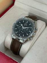 Carica l'immagine nel visualizzatore di Gallery, Omega Speedmaster Broad Arrow 1957 ref. 2110425001001 year 2010 full set
