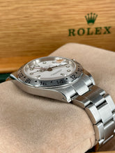 Carica l&#39;immagine nel visualizzatore di Gallery, Rolex Explorer II 40mm 16570 FULL SET 2003
