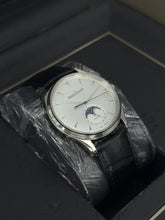 Carica l'immagine nel visualizzatore di Gallery, Jaeger-LeCoultre Master Ultra Thin Moon Q1368420 year 2017 full set

