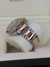 Carica l'immagine nel visualizzatore di Gallery, Rolex Daytona Racing Panda Dial 116523 year 2011 full set
