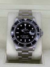 Carica l&#39;immagine nel visualizzatore di Gallery, Rolex Submariner Date 16610 year 2011 full set NOS Stickers
