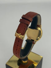 Carica l&#39;immagine nel visualizzatore di Gallery, Longines classico automatico in oro giallo 18KT 31,5 mm
