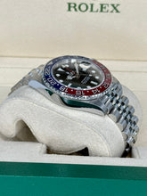 Carica l&#39;immagine nel visualizzatore di Gallery, Rolex GMT-Master II Pepsi 126710BLRO 2019 FULL SET
