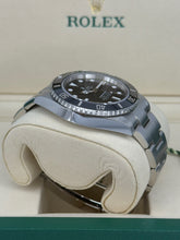 Carica l'immagine nel visualizzatore di Gallery, Rolex Submariner No Date 124060 year 2025 full set
