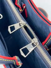 Carica l&#39;immagine nel visualizzatore di Gallery, Borsa Louis Vuitton Twist Tote Epi pelle blu indaco M54980 year 2018 full set
