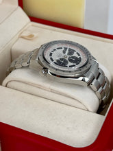 Carica l&#39;immagine nel visualizzatore di Gallery, Omega Speedmaster Broad Arrow rattrapante ref. 35823100
